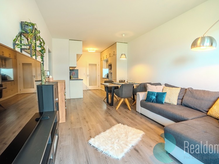 Prodej bytu 2+kk 60 m² (Jednopodlažní) - foto 7