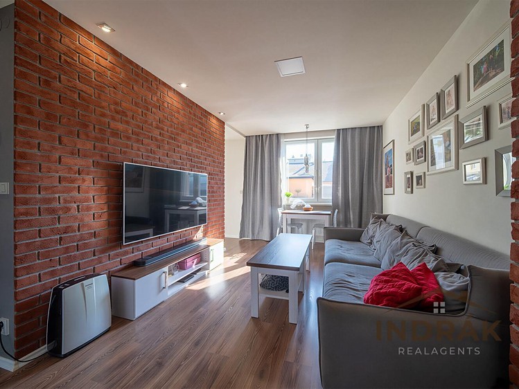 Prodej bytu 3+1 72 m² - foto 1