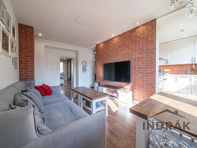 Prodej bytu 3+1 72 m² - foto 2