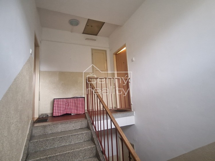 Prodej bytu 2+1 55 m² - foto 3