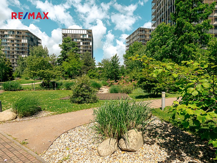 Prodej bytu 2+kk 84 m² (Jednopodlažní) - foto 3