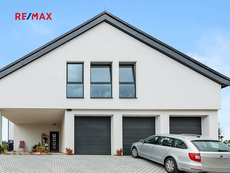 Prodej bytu 4+kk 124 m² (Jednopodlažní) - foto 4