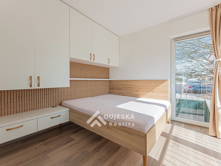 Prodej bytu 3+kk 57 m² (Jednopodlažní) - foto 2