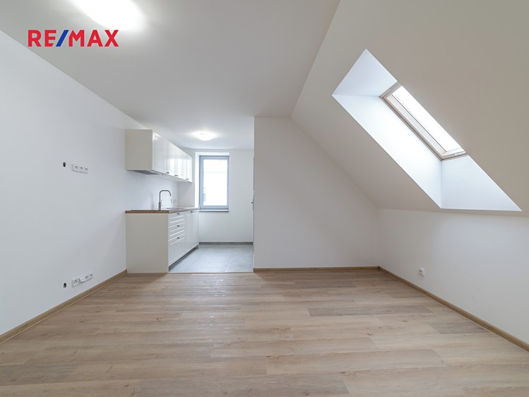 Prodej bytu 2+kk 79 m² (Mezonet) - foto 7