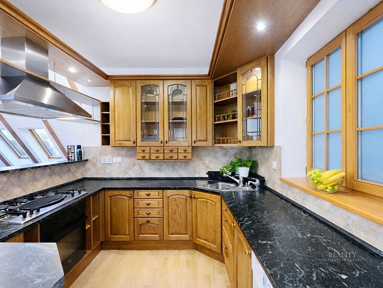 Prodej bytu 4+kk 158 m² (Mezonet) - foto 3