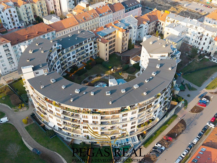 Prodej bytu 2+kk 70 m² - foto 4
