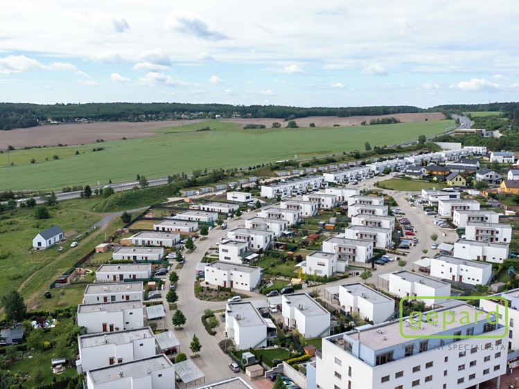 Pronájem bytu 1+kk 24 m² - foto 4