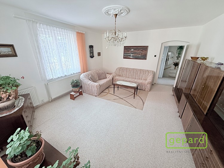 Pronájem bytu 2+1 68 m² - foto 1