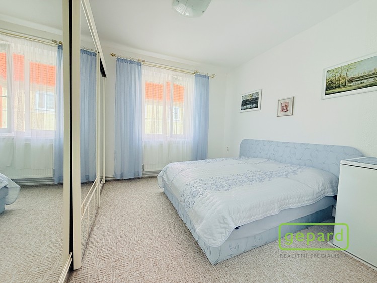 Pronájem bytu 2+1 68 m² - foto 2