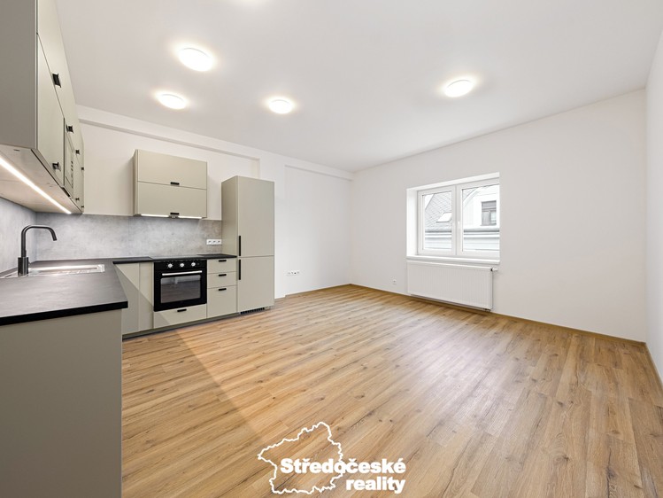 Pronájem bytu 3+kk 56 m² - foto 1
