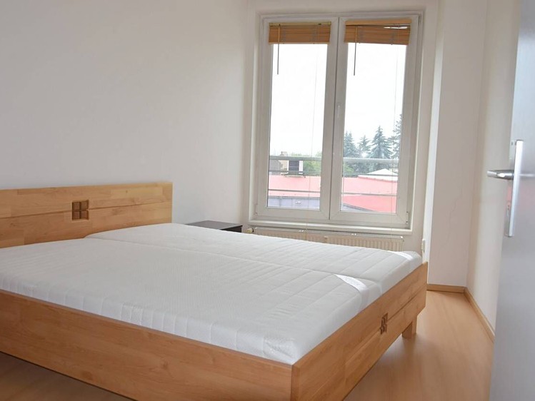 Pronájem bytu 2+kk 63 m² - foto 5