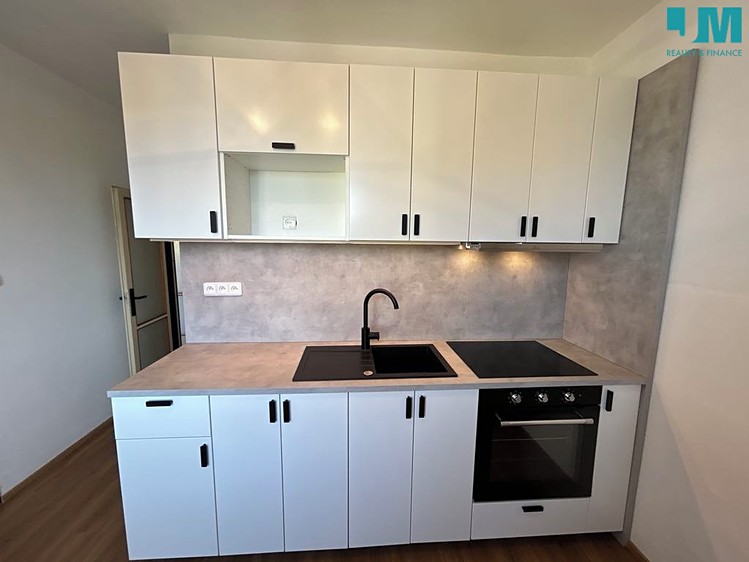 Pronájem bytu 2+1 57 m² - foto 7