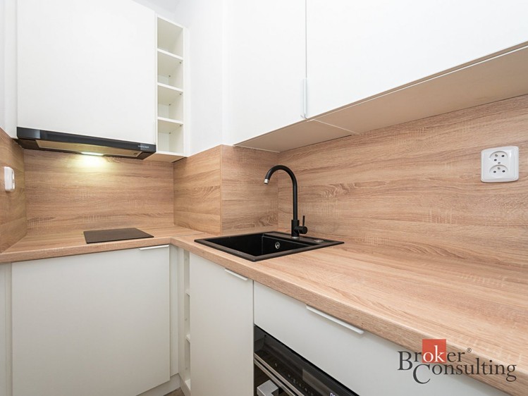 Pronájem bytu 2+kk 32 m² - foto 4