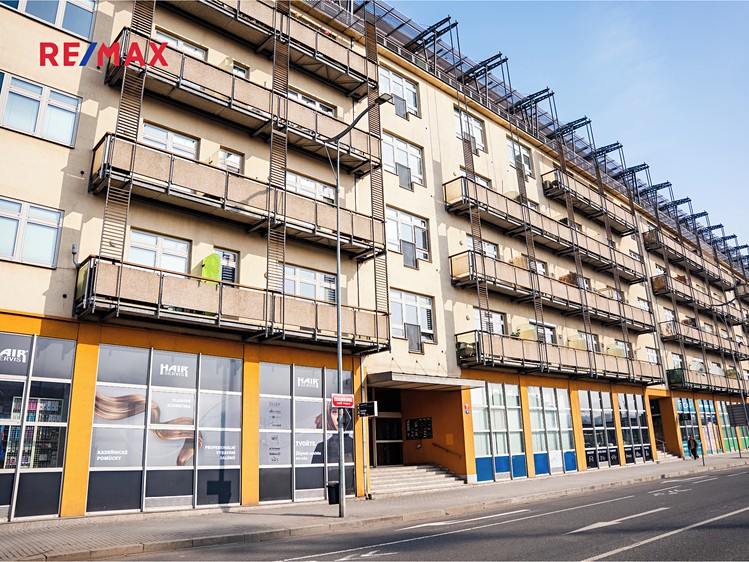 Pronájem bytu 2+kk 59 m² (Jednopodlažní) - foto 3