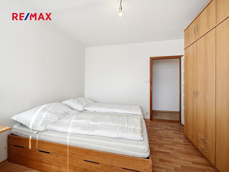 Pronájem bytu 3+1 65 m² - foto 4