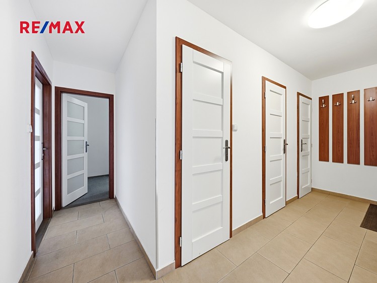 Pronájem bytu 3+1 65 m² - foto 5