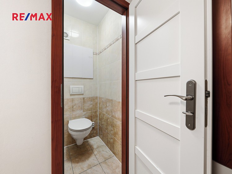 Pronájem bytu 3+1 65 m² - foto 8
