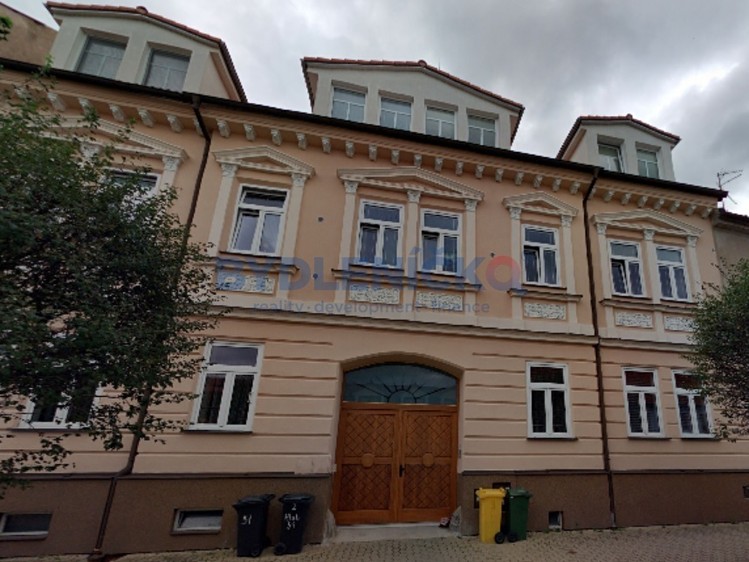 Pronájem bytu 2+1 57 m² - foto 2