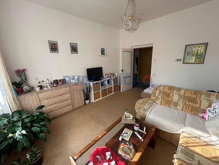 Pronájem bytu 2+1 57 m² - foto 1