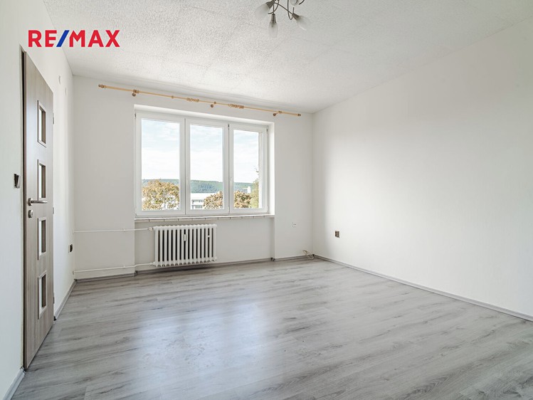 Pronájem bytu 1+1 40 m² - foto 2