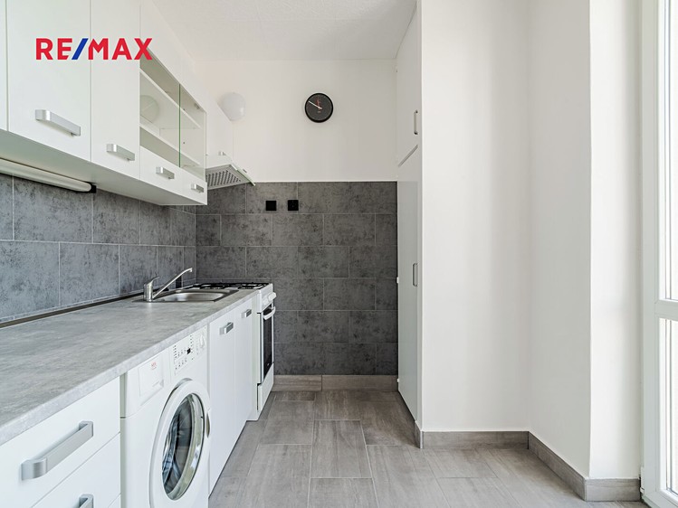 Pronájem bytu 1+1 40 m² - foto 5