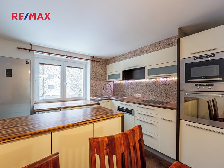 Pronájem bytu 2+1 53 m² - foto 5