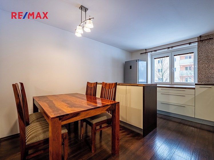 Pronájem bytu 2+1 53 m² - foto 6