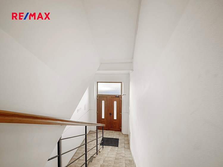 Pronájem bytu 4+1 127 m² - foto 2