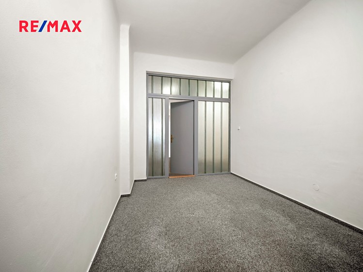 Pronájem bytu 4+1 127 m² - foto 8