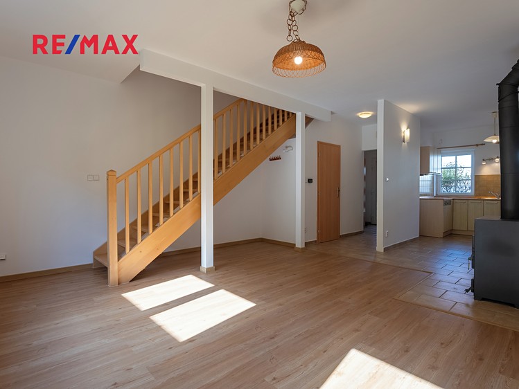 Pronájem bytu 3+kk 87 m² (Mezonet) - foto 1
