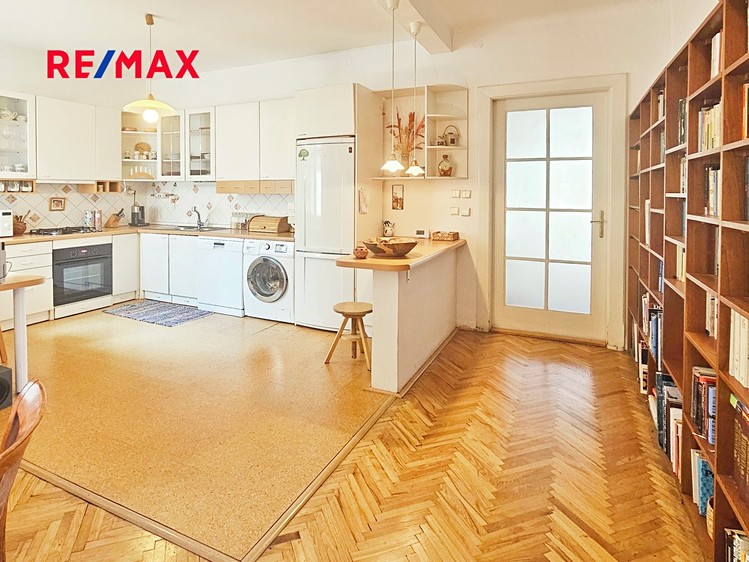 Pronájem bytu 4+1 119 m² - foto 6