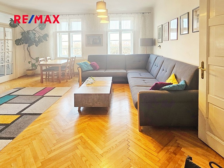 Pronájem bytu 4+1 119 m² - foto 8