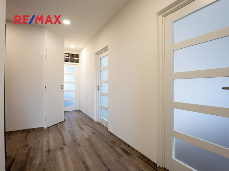 Pronájem bytu 4+1 85 m² - foto 7