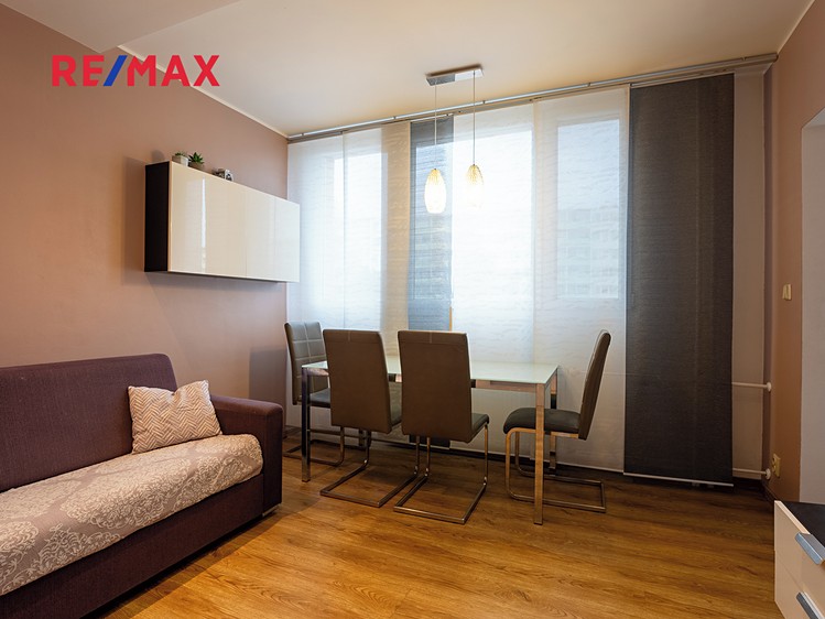 Pronájem bytu 3+kk 74 m² (Jednopodlažní) - foto 4