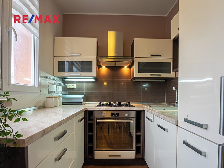 Pronájem bytu 3+kk 74 m² (Jednopodlažní) - foto 7