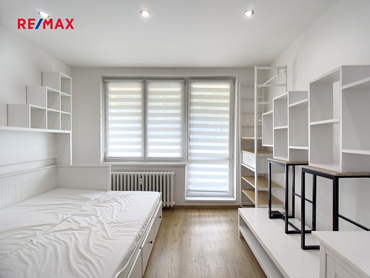 Pronájem bytu 1+kk 27 m² - foto 4