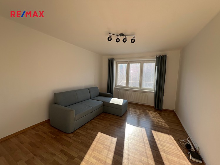 Pronájem bytu 2+kk 55 m² - foto 2