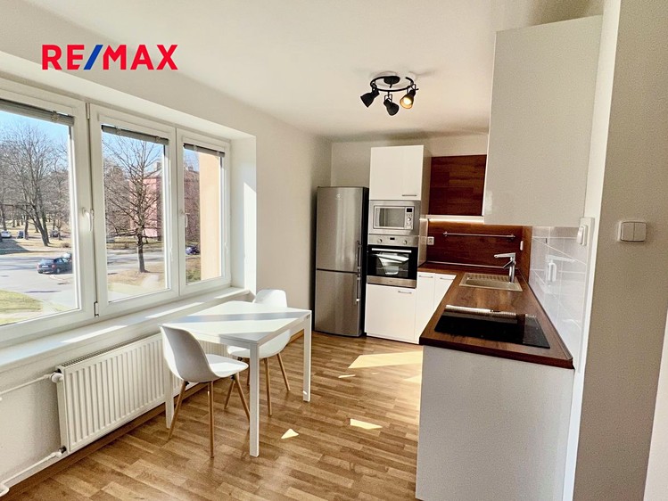 Pronájem bytu 2+kk 55 m² - foto 1