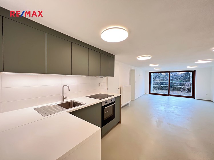 Pronájem bytu 2+kk 80 m² (Jednopodlažní) - foto 5