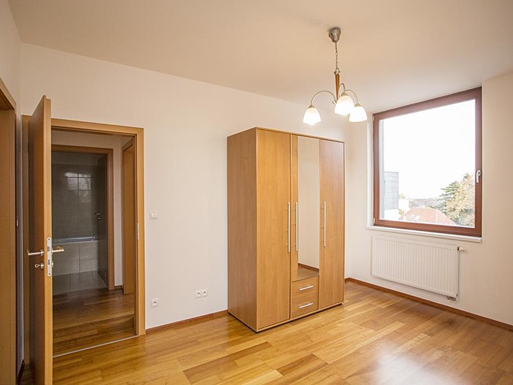 Pronájem bytu 4+kk 100 m² - foto 6