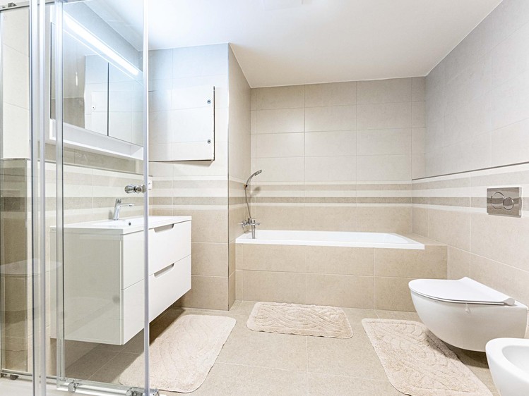 Pronájem bytu 3+kk 110 m² - foto 4