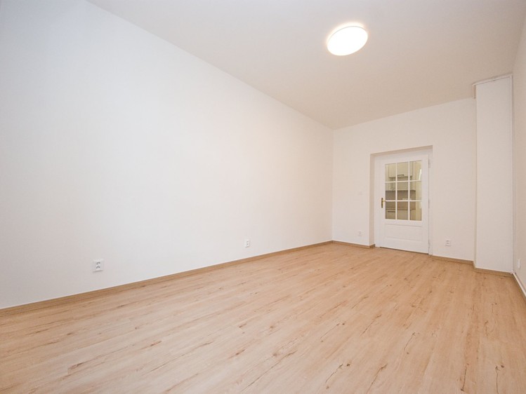 Pronájem bytu 1+kk 29 m² - foto 5