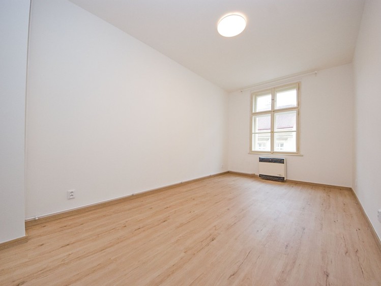 Pronájem bytu 1+kk 29 m² - foto 7
