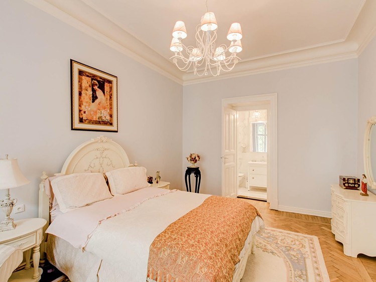 Pronájem bytu 4+kk 132 m² - foto 8