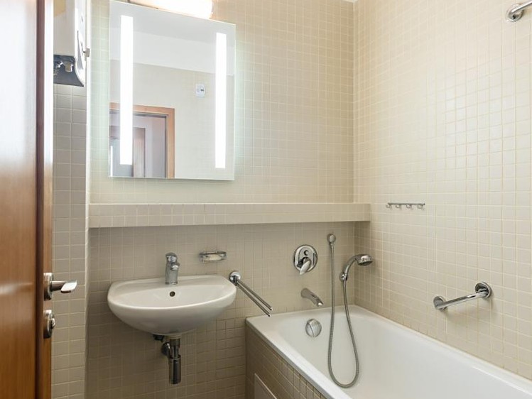 Pronájem bytu 3+1 81 m² - foto 4