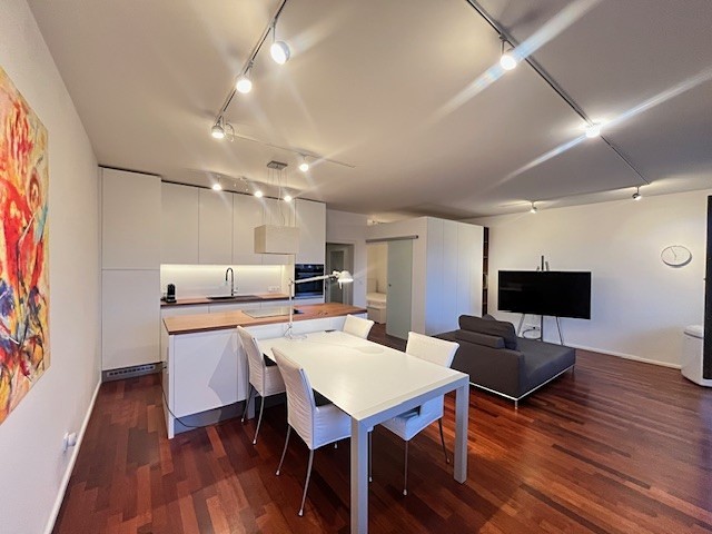Pronájem bytu 2+kk 60 m² (Jednopodlažní) - foto 3