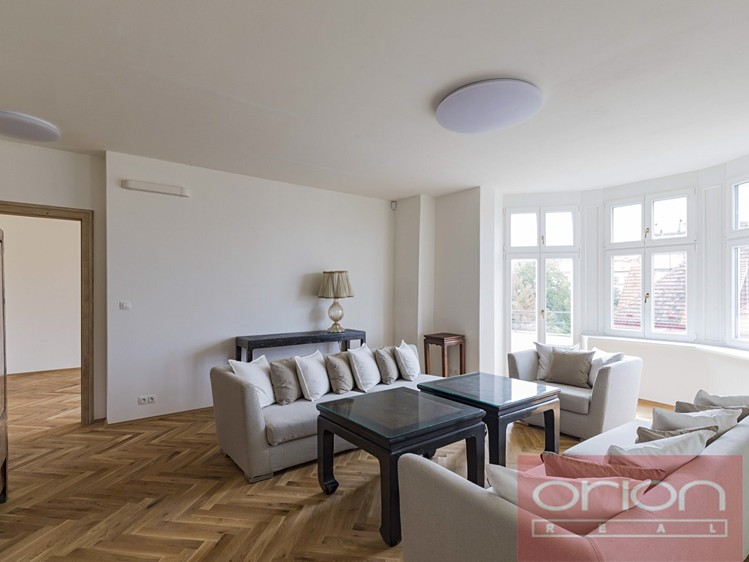 Pronájem bytu 4+1 120 m² - foto 3