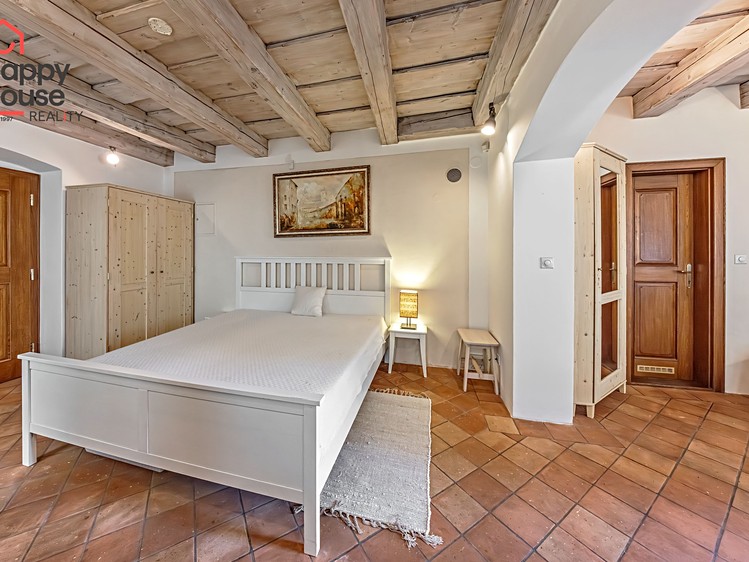 Pronájem bytu 1+1 33 m² - foto 4