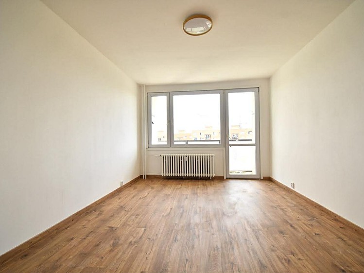 Pronájem bytu 2+1 62 m² - foto 2