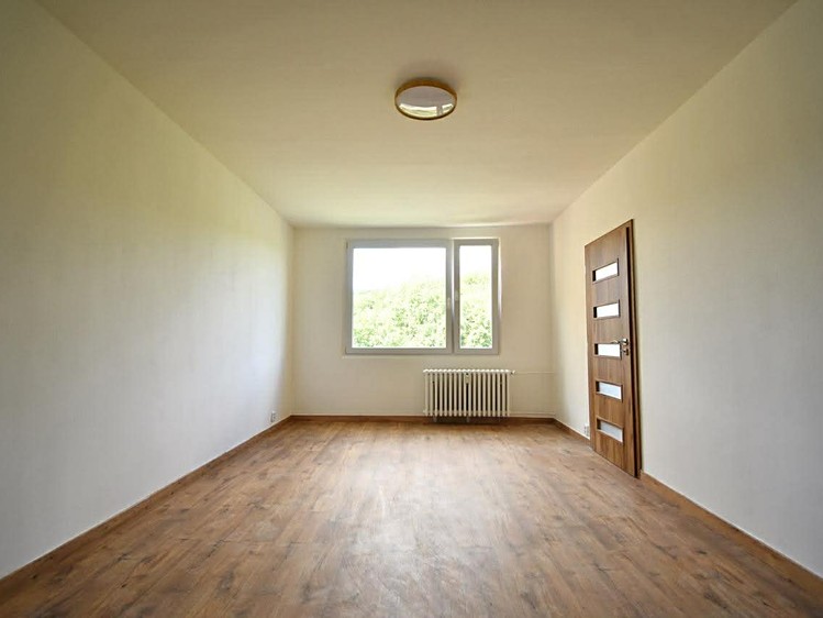 Pronájem bytu 2+1 62 m² - foto 4